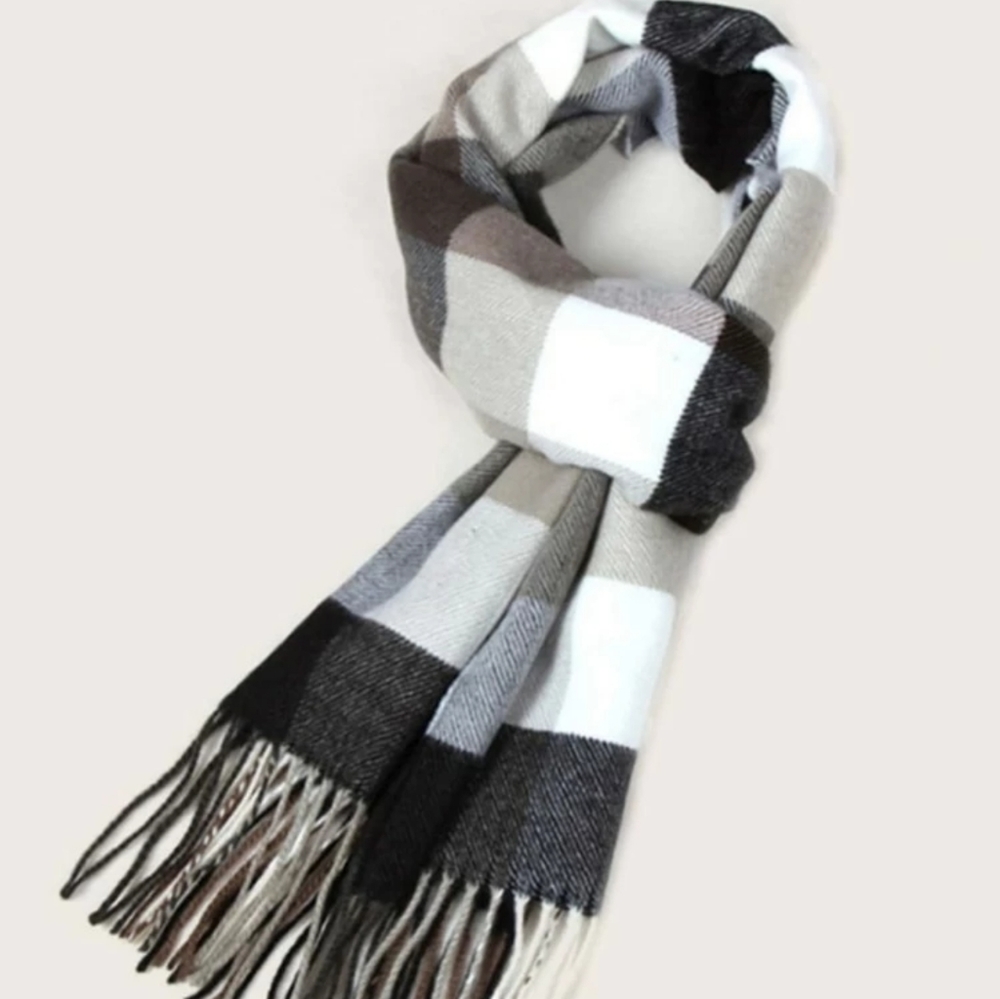Hem Plaid Pattern scarf